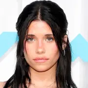 Фото: Nessa Barrett