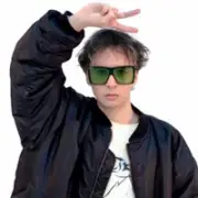 Фото: Slava Marlow