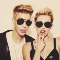 Обложка: Miley Cyrus feat. Justin Bieber - Twerk