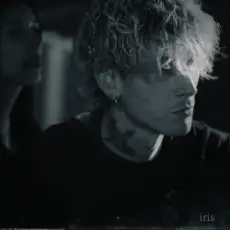 Обложка: mgk & Julia Wolf - iris (Cover)