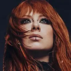 Обложка: Юлия Савичева - Осторожно