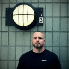 Обложка: Emba & Lily Denning - Feel Alive