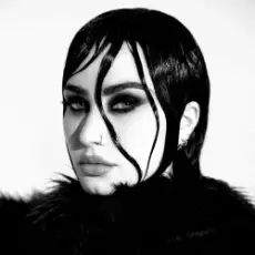 Обложка: Demi Lovato - Heart Attack