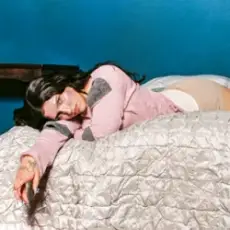 Обложка: Mae Muller - Tell You That