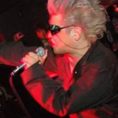 Обложка: M1dy - Girl In The Mosh