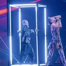 Обложка: Юля Паршута - Виртуальная Лавстори