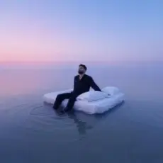 Обложка: R3HAB & RHODES - Right here...