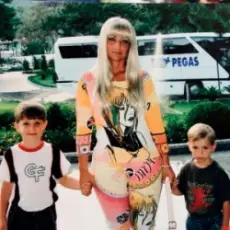 Обложка: TESLENKO - Мам