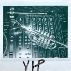 Обложка: Galantis & Peach Martine & secs on the beach - Circles (VIP Mix)