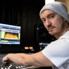 Обложка: Kind Of Zero - Happy People