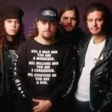 Обложка: Max Cavalera,  Andreas Kisser, Paulo Pinto Jr. - Refuse / Resist