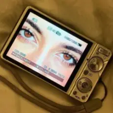 Обложка: velours - strangers (slowed)