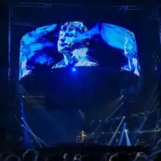 Обложка: Ed Sheeran - Afire Love