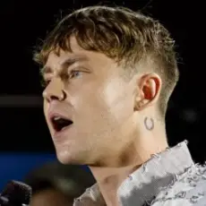 Обложка: Артем Пивоваров &  Dorofeeva - Думи