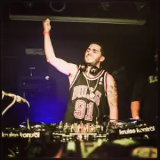 Обложка: Trapzillas - Run The Trap