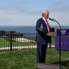 Обложка: LOMIY - TRUMP HU