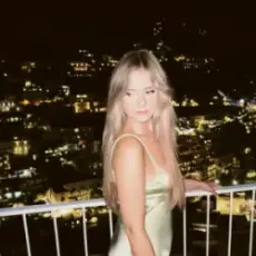 Обложка: Chloe Adams – Iris