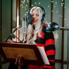 Обложка: Lady Gaga - Santa Claus Is Coming To Town