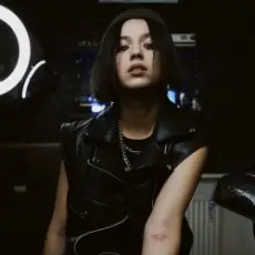 Обложка: DAASHA - Глупая