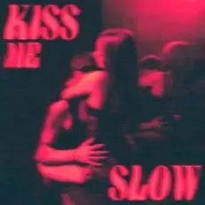 Обложка: VANES - Kiss Me Slow
