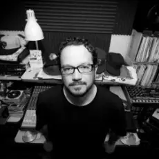 Обложка: Mark Farina - Moon shake