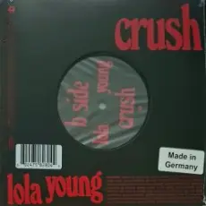 Обложка: Lola Young - Crush