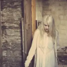 Обложка: Holly Henry - More Than Nothing