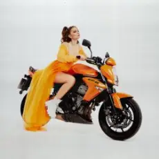 Обложка: Юля Годунова feat. Reflex - Танцы