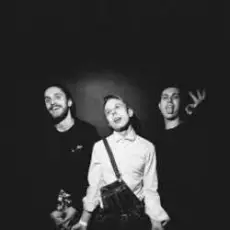 Обложка: Фуджи - Фейсбук