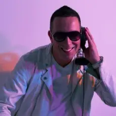 Обложка: DJ Geny Tur feat. Крошка Bi-Bi (Sofamusic) – Крылья (Vitalik Solt 2K13 Remix)