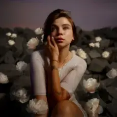 Обложка: Схожа - Піони