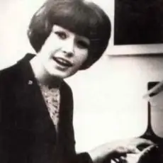 Обложка: Алла Пугачёва - Робот