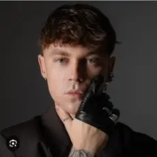 Обложка: Артем Пивоваров - Хвилини